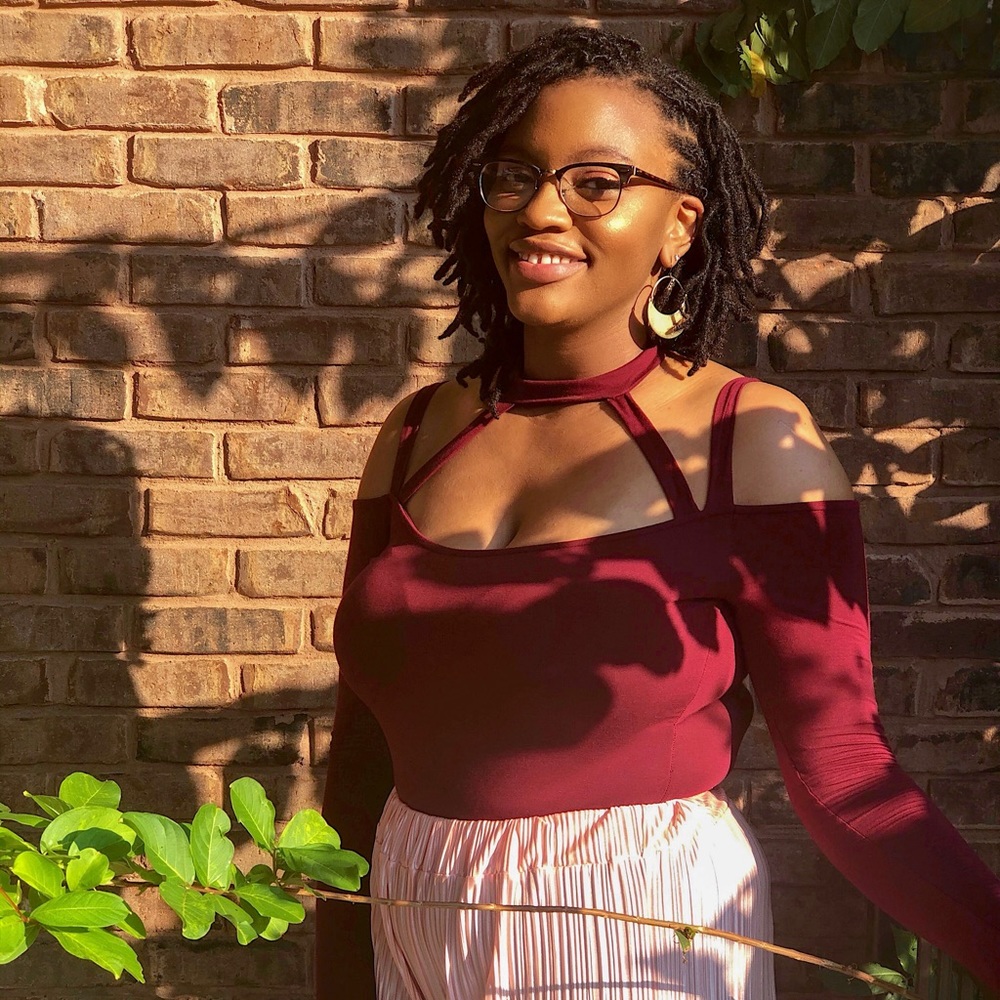 Meet your Posher, Atiya